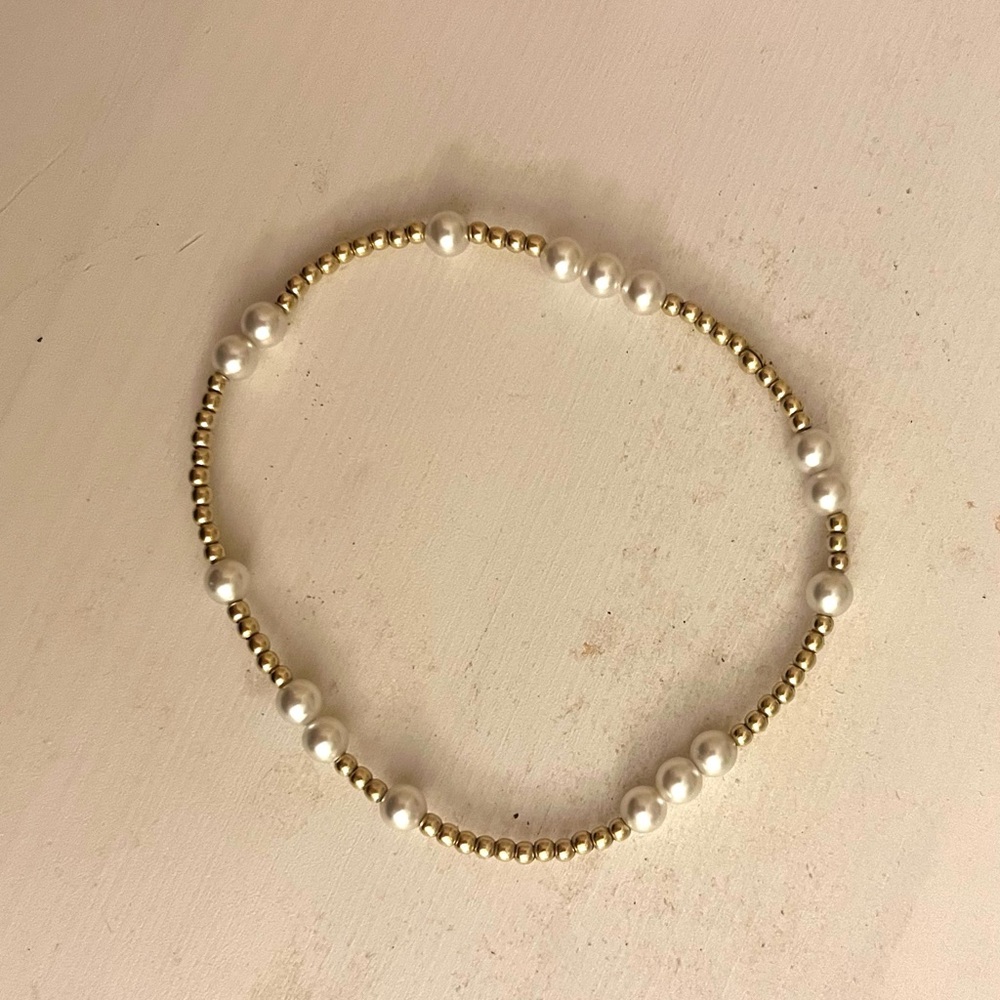 Pearl and gold beaded Enewton bracelet!